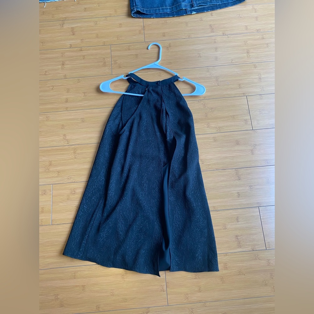 Black elegant sexy dress

💙 bundle eligible